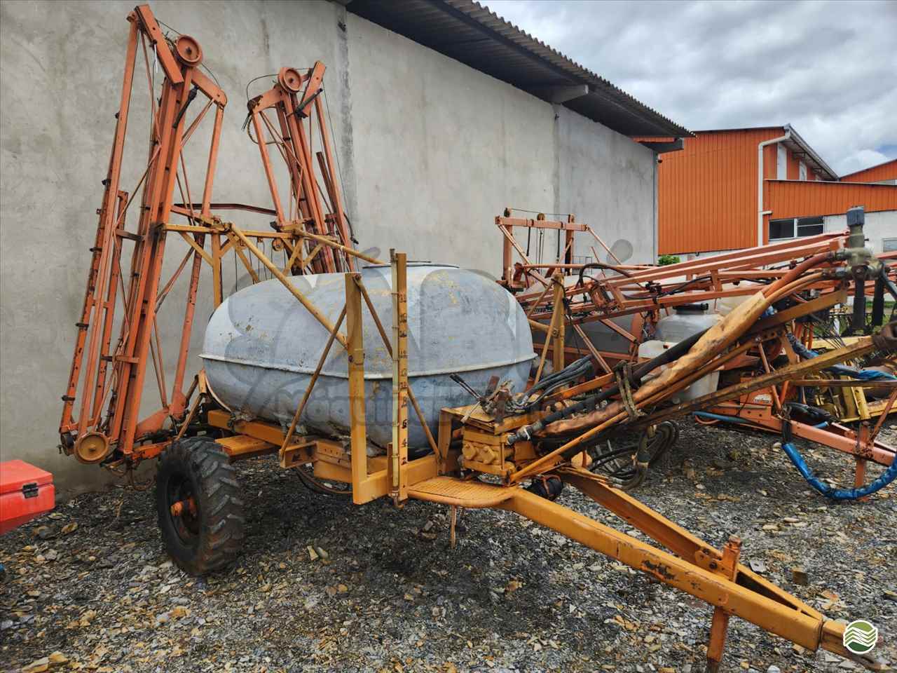 PULVERIZADOR JACTO CORAL Arrasto Sabiá Máquinas Agrícolas IRATI PARANÁ PR